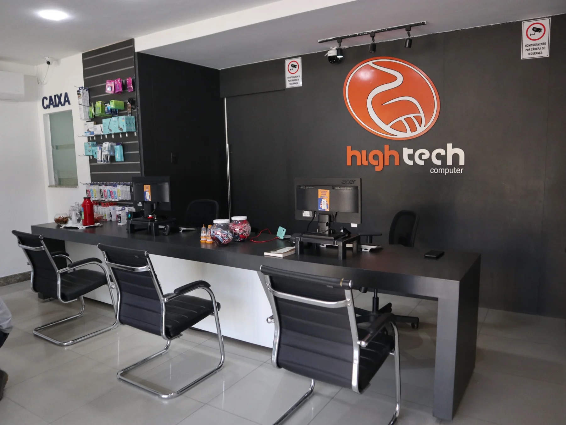 Área de atendimento da Hightech Computer